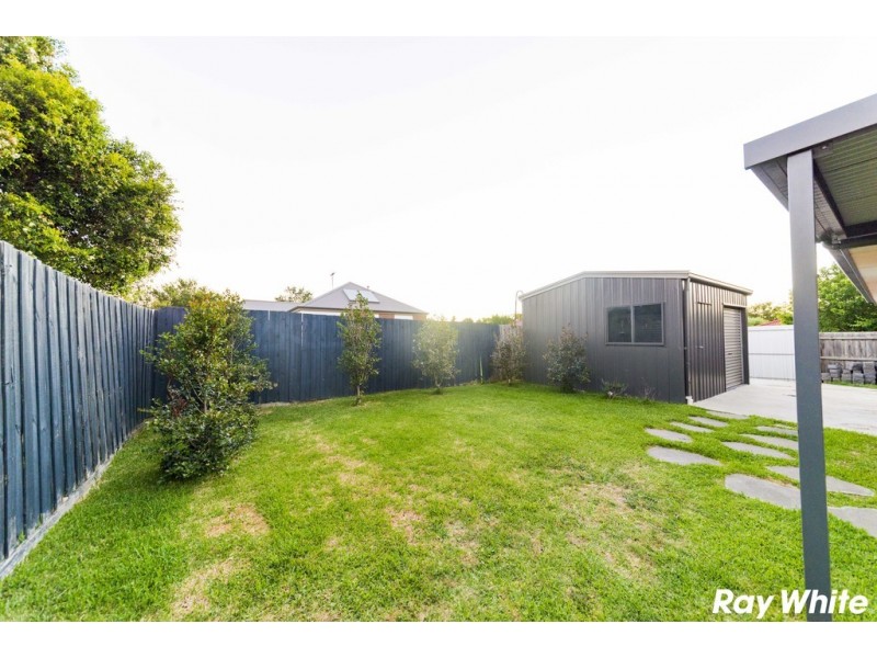 19 Ebony Street, Cranbourne VIC 3977