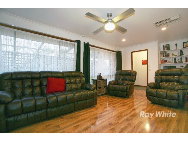 36 Elizabeth Street, Cranbourne North VIC 3977