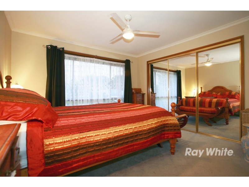 36 Elizabeth Street, Cranbourne North VIC 3977