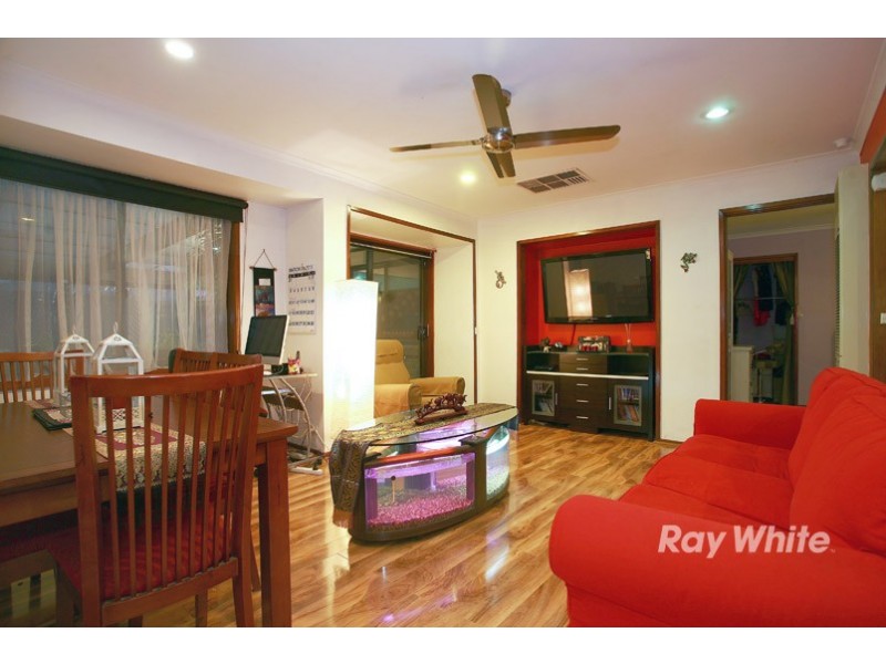 36 Elizabeth Street, Cranbourne North VIC 3977