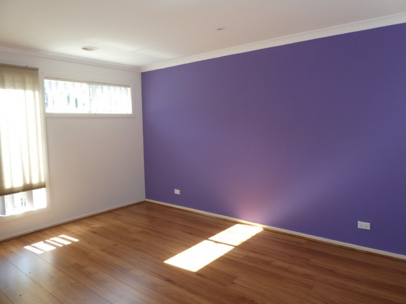 16 Islington Avenue, Cranbourne North VIC 3977