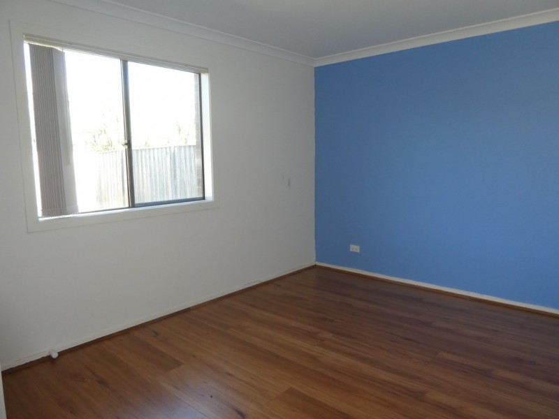 16 Islington Avenue, Cranbourne North VIC 3977