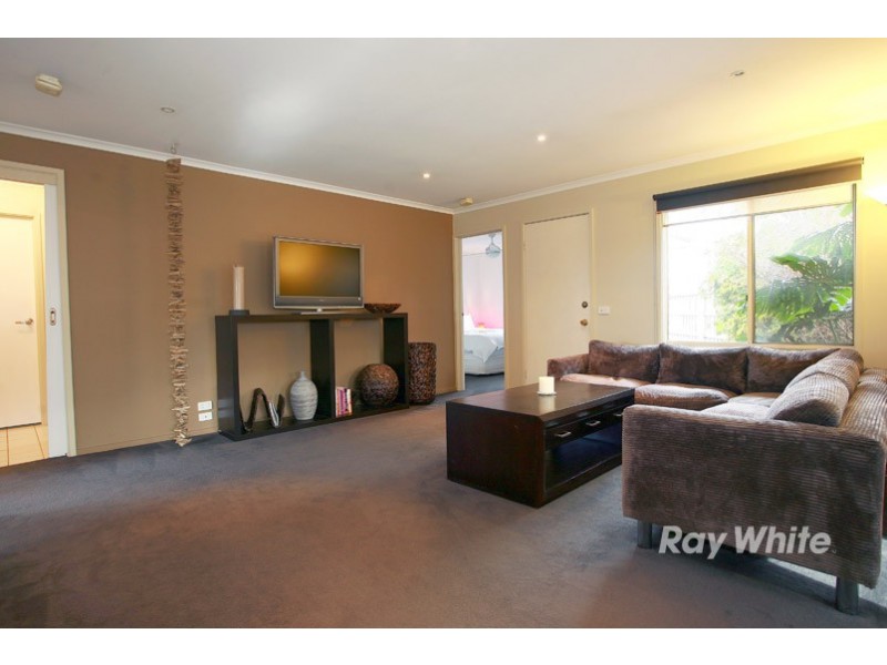 4 Ruffles Court, Cranbourne West VIC 3977