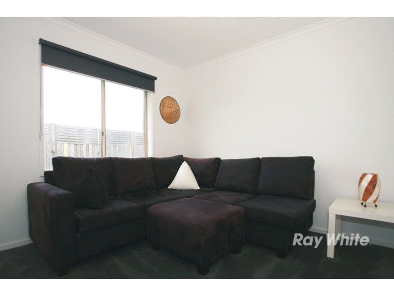 4 Ruffles Court, Cranbourne West VIC 3977