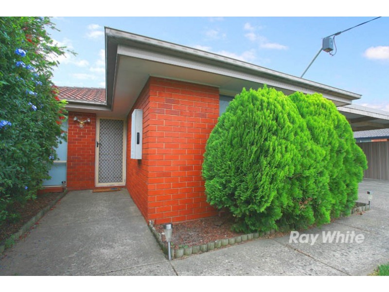 4 Ruffles Court, Cranbourne West VIC 3977