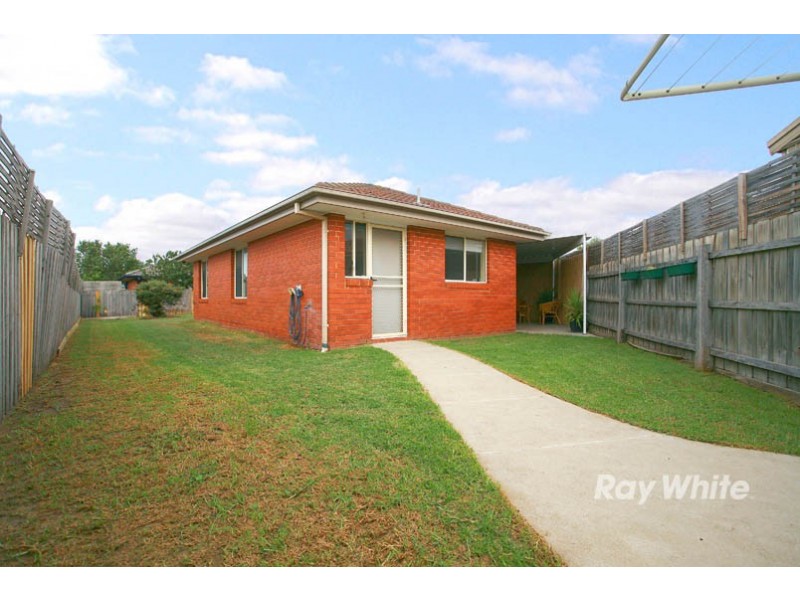 4 Ruffles Court, Cranbourne West VIC 3977