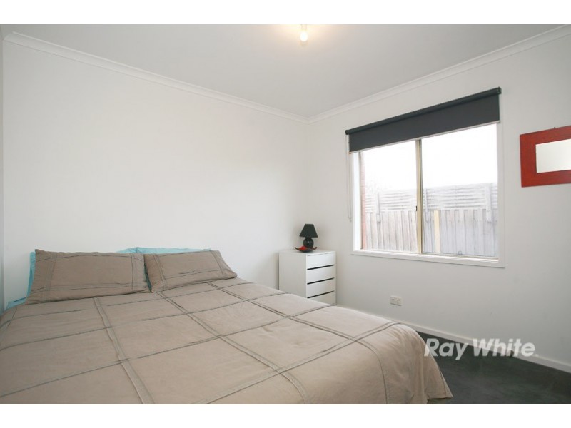 4 Ruffles Court, Cranbourne West VIC 3977