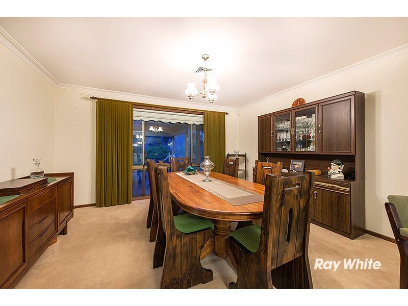 6 Marylyn Place, Cranbourne VIC 3977