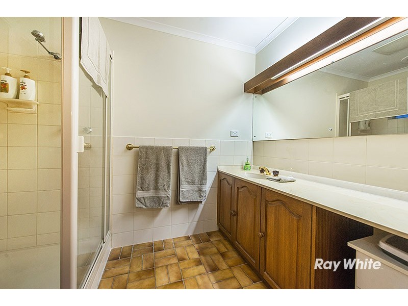 6 Marylyn Place, Cranbourne VIC 3977