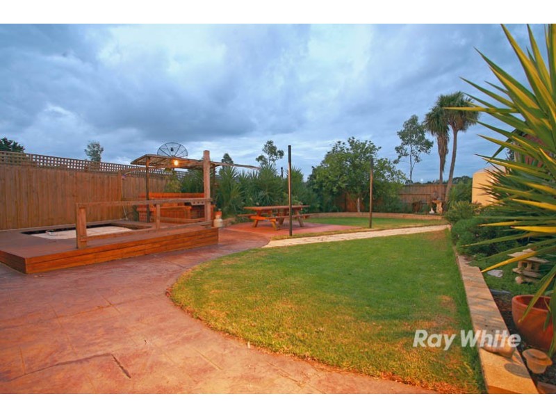 46 Marylyn Place, Cranbourne VIC 3977