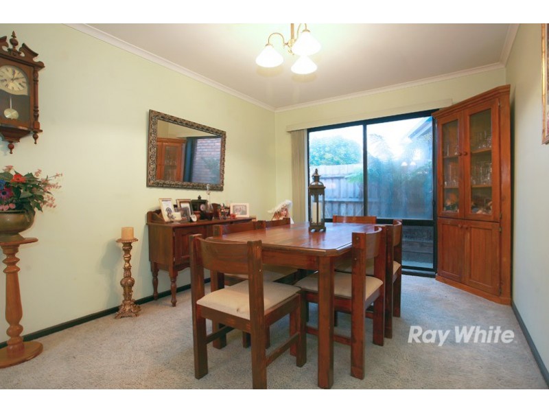 11 Lupin Court, Cranbourne North VIC 3977