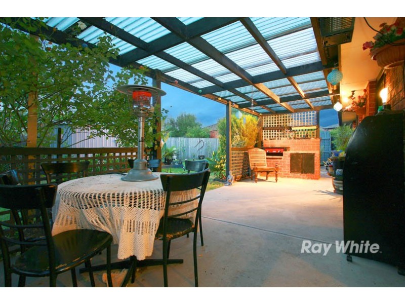 11 Lupin Court, Cranbourne North VIC 3977