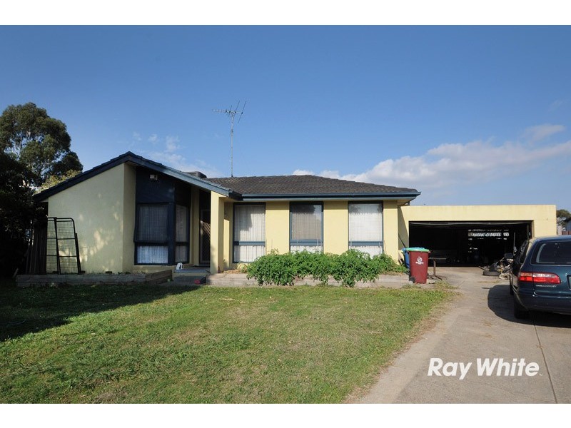 14 Hunter Court, Cranbourne North VIC 3977