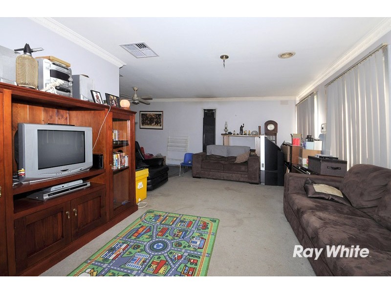 14 Hunter Court, Cranbourne North VIC 3977