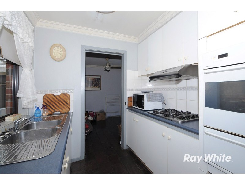 14 Hunter Court, Cranbourne North VIC 3977