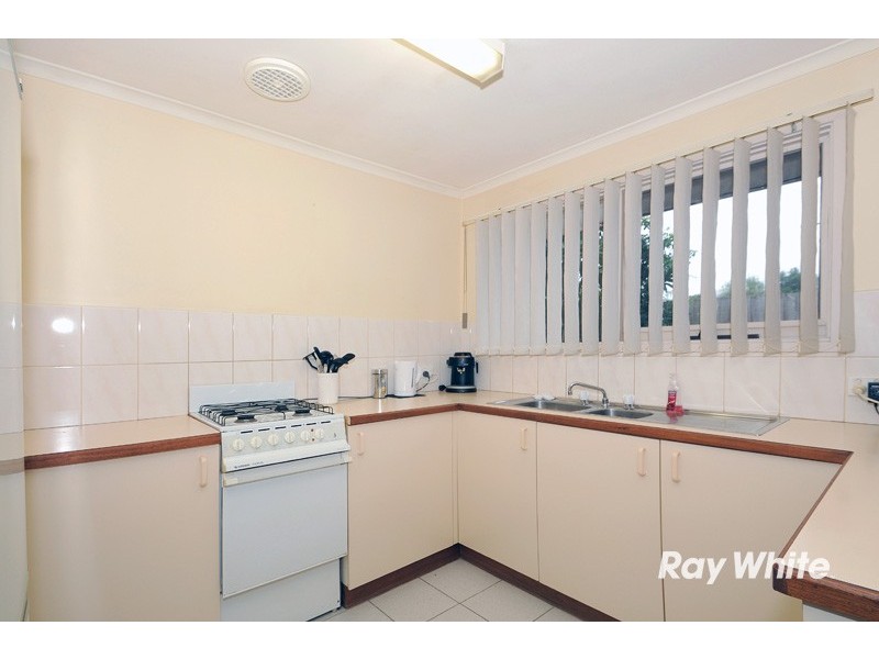 2/2 Hotham Street, Cranbourne VIC 3977