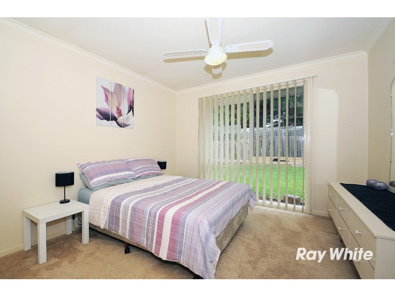 2/2 Hotham Street, Cranbourne VIC 3977
