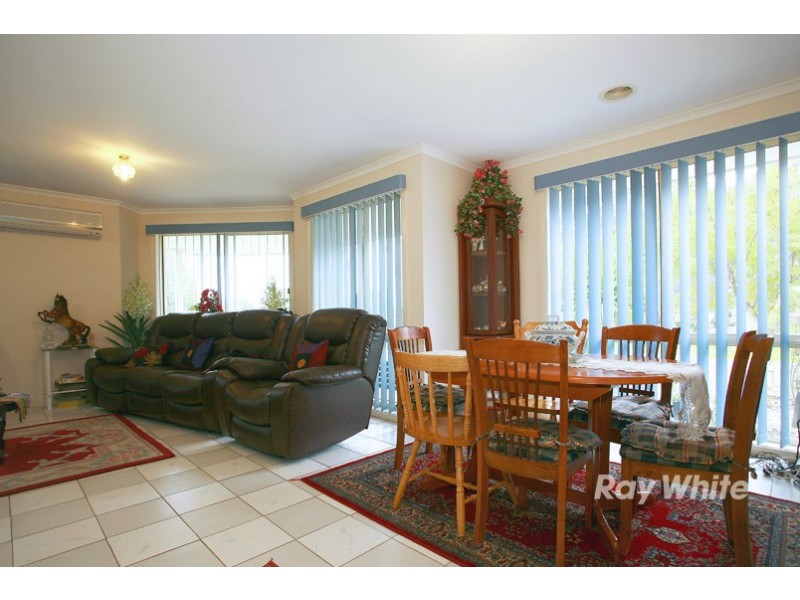 21 Menzies Close, Narre Warren South VIC 3805