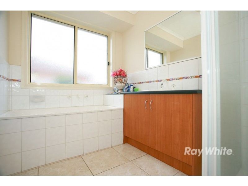 21 Menzies Close, Narre Warren South VIC 3805