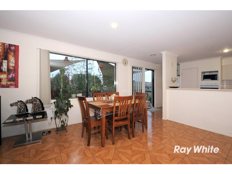 35 Banyalla Drive, Cranbourne West VIC 3977