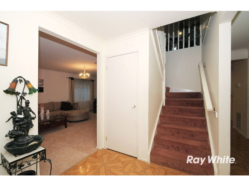 35 Banyalla Drive, Cranbourne West VIC 3977