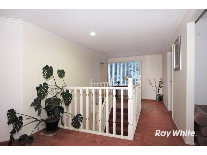 35 Banyalla Drive, Cranbourne West VIC 3977