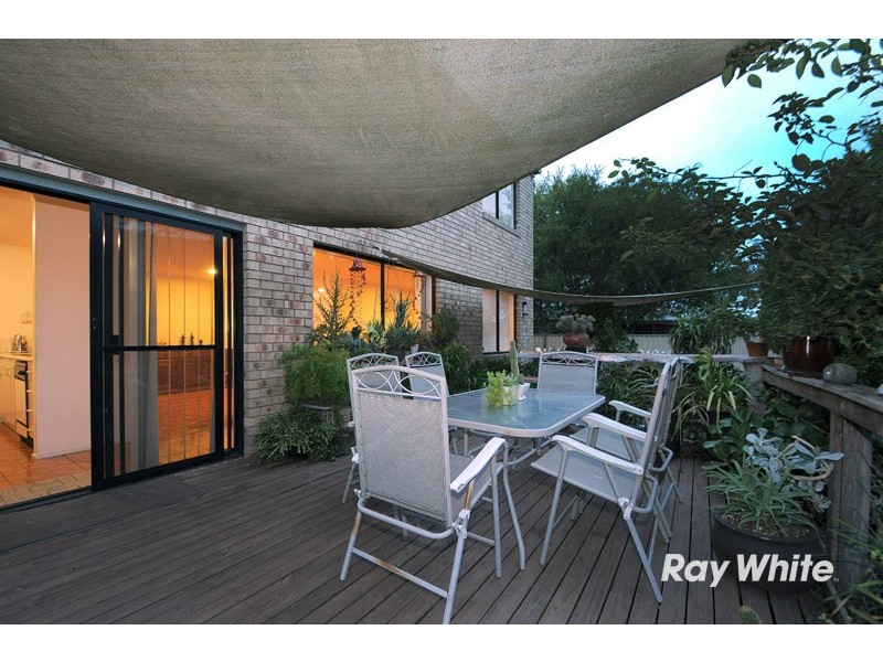 35 Banyalla Drive, Cranbourne West VIC 3977