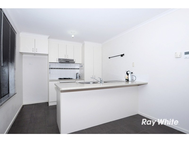 71 Calais Circuit, Cranbourne West VIC 3977