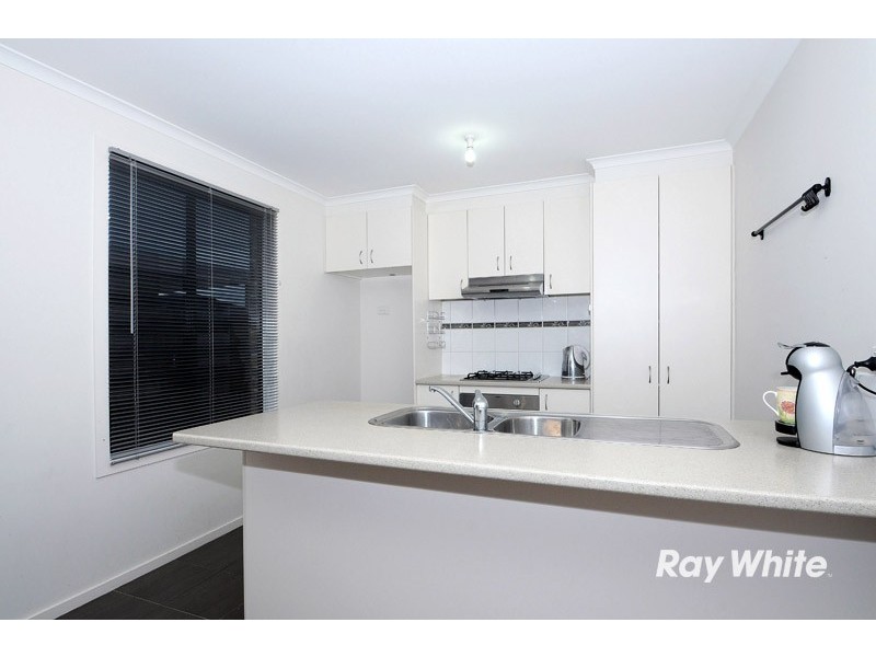 71 Calais Circuit, Cranbourne West VIC 3977