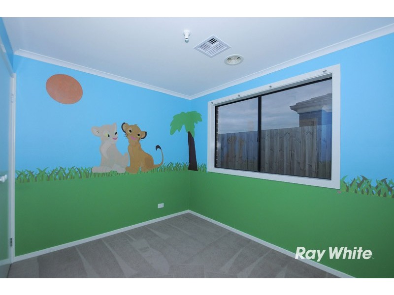 71 Calais Circuit, Cranbourne West VIC 3977