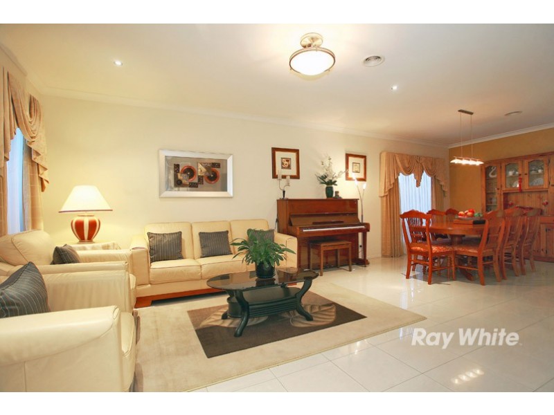 8 Bramble Close, Lyndhurst VIC 3975