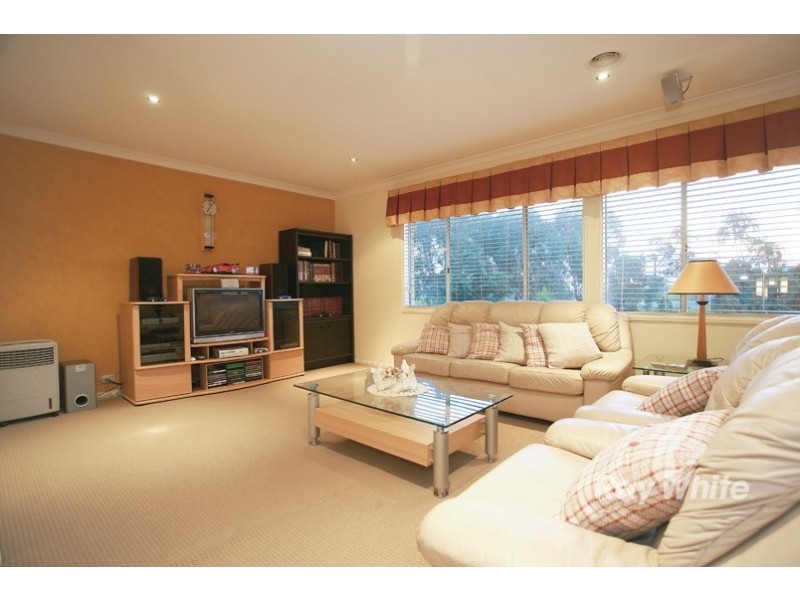 8 Bramble Close, Lyndhurst VIC 3975