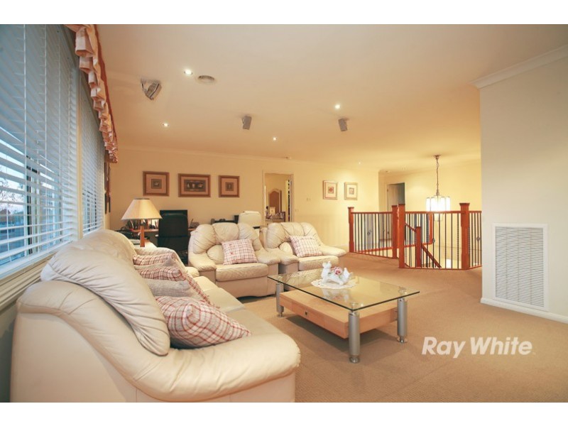 8 Bramble Close, Lyndhurst VIC 3975