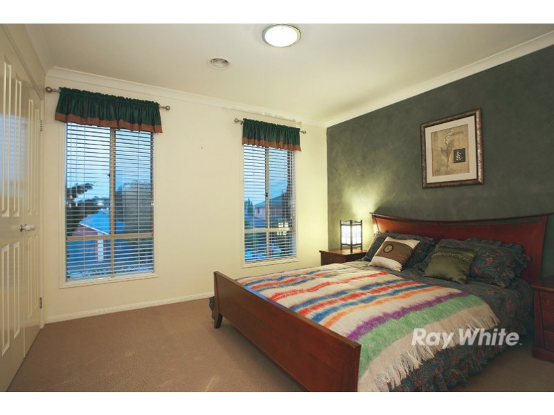 8 Bramble Close, Lyndhurst VIC 3975