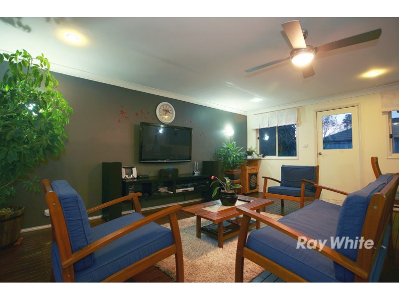 8 Bramble Close, Lyndhurst VIC 3975