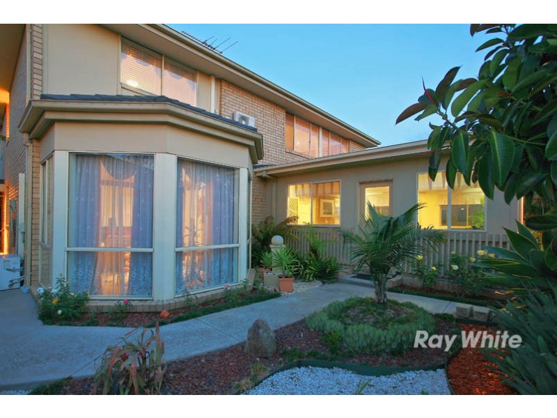 8 Bramble Close, Lyndhurst VIC 3975