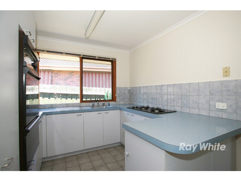 3 Walnut Court, Cranbourne North VIC 3977