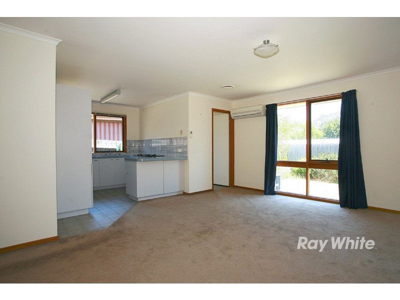 3 Walnut Court, Cranbourne North VIC 3977