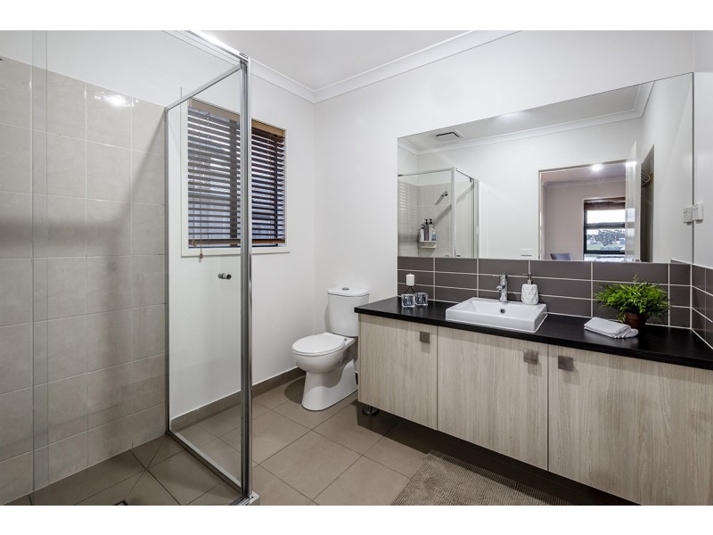 29 Honeybark Crescent, Lyndhurst VIC 3975