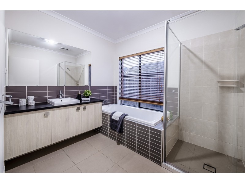 29 Honeybark Crescent, Lyndhurst VIC 3975