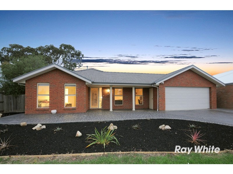 25 Ratcliffe Way, Lynbrook VIC 3975