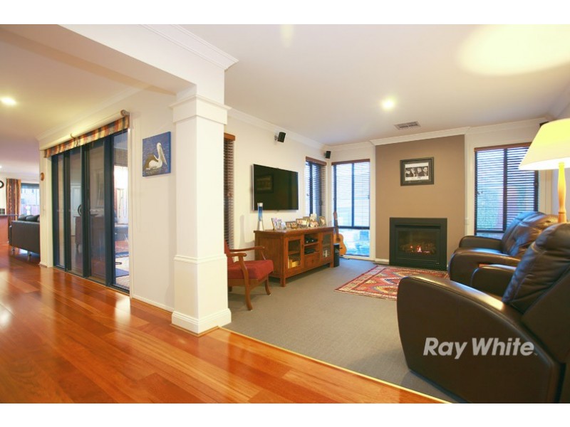 6 Red Oak Terrace, Lyndhurst VIC 3975