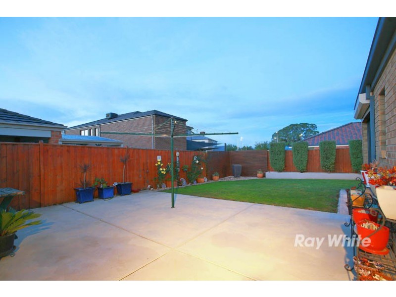 6 Red Oak Terrace, Lyndhurst VIC 3975