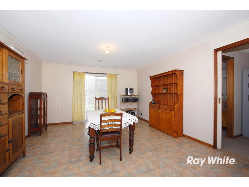 50 Central Parkway, Cranbourne West VIC 3977