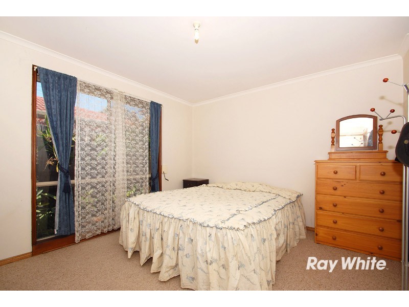 50 Central Parkway, Cranbourne West VIC 3977