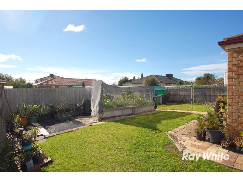 50 Central Parkway, Cranbourne West VIC 3977