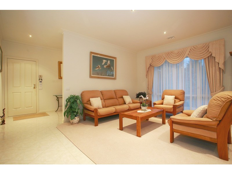 5 Oakridge Close, Lysterfield South VIC 3156