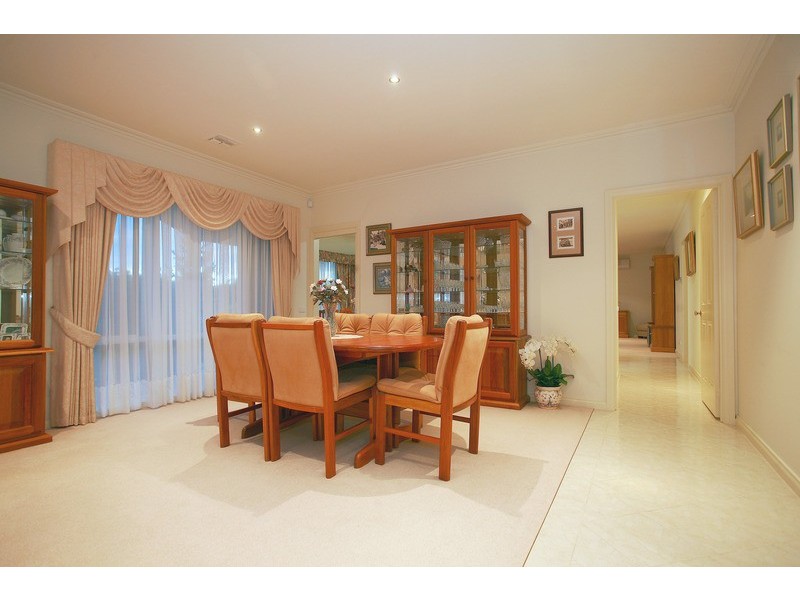 5 Oakridge Close, Lysterfield South VIC 3156