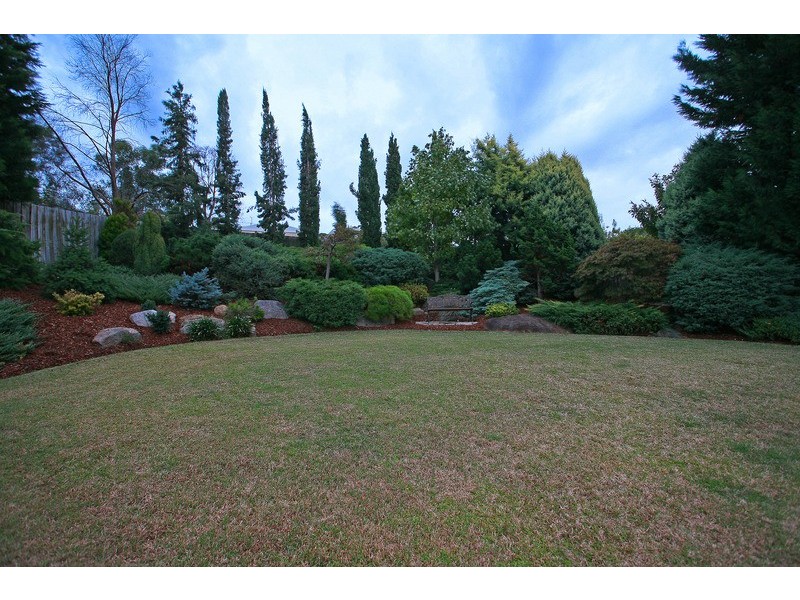 5 Oakridge Close, Lysterfield South VIC 3156