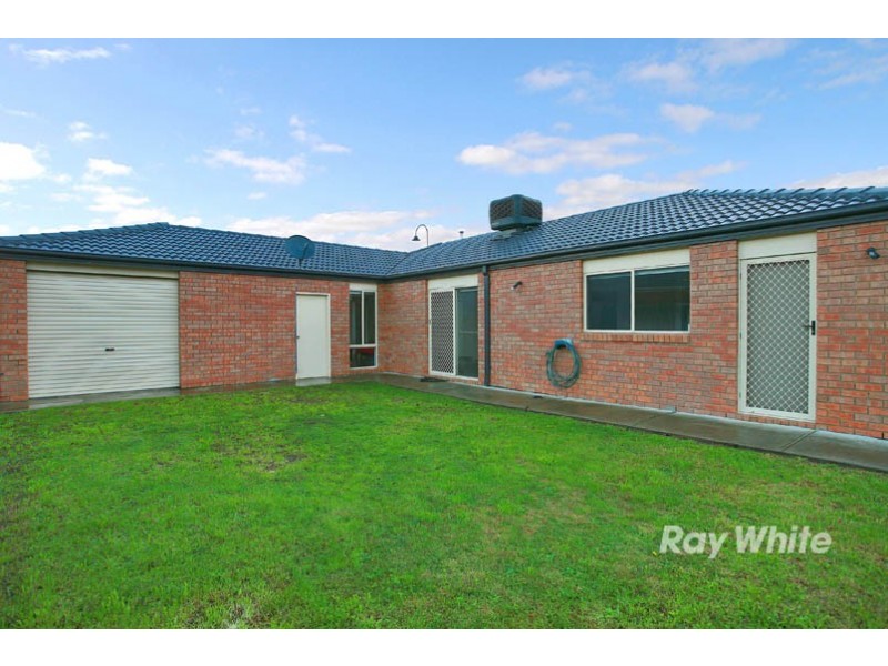 52 Kingdom Drive, Cranbourne VIC 3977